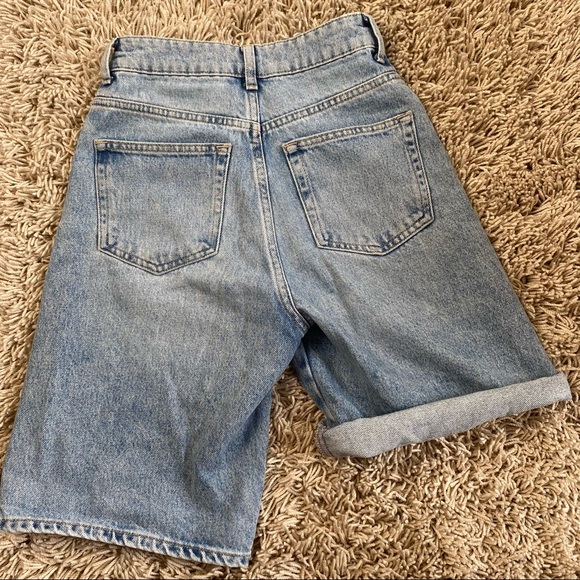 H&M Shorts - Picture 2 of 3